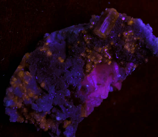 Fluorapatite with Bertrandite from Lavra da Golconda, near Governador Valadares, Minas Gerais, Brazil