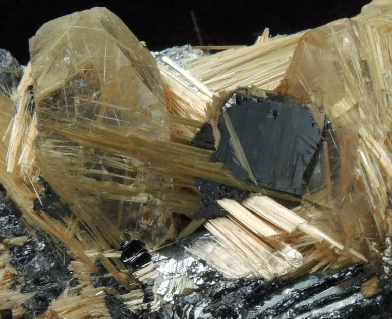 Quartz with Rutile inclusions (Rutilated Quartz) with Hematite from Novo Horizonte, Bahia, Brazil