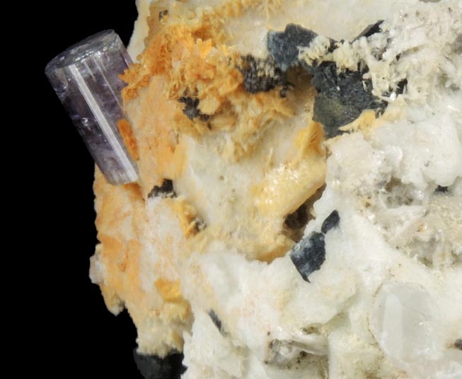 Fluorapatite on Albite with Bertrandite from Lavra da Golconda, near Governador Valadares, Minas Gerais, Brazil