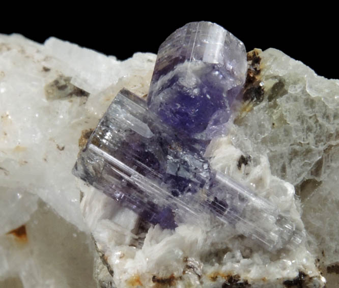 Fluorapatite on Albite from Lavra da Golconda, near Governador Valadares, Minas Gerais, Brazil