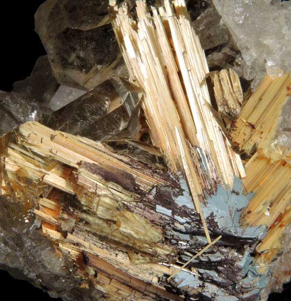 Rutile and Hematite in Smoky Quartz from Novo Horizonte, Bahia, Brazil