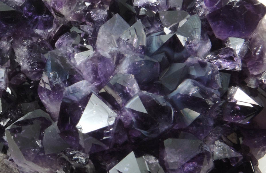 Quartz var. Amethyst from Catalan Agate-Amethyst District, Southern Paran Basalt Basin, Artigas, Uruguay