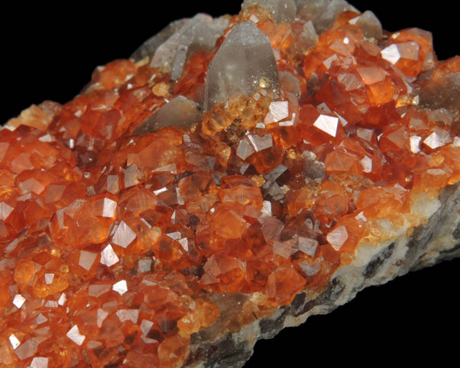 Spessartine Garnet on Smoky Quartz from Tongbei-Yunling District, Fujian Province, China