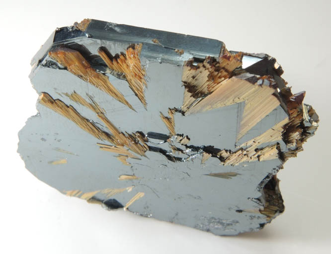 Hematite crystal intergrown with Rutile from Ibitiara, Bahia, Brazil