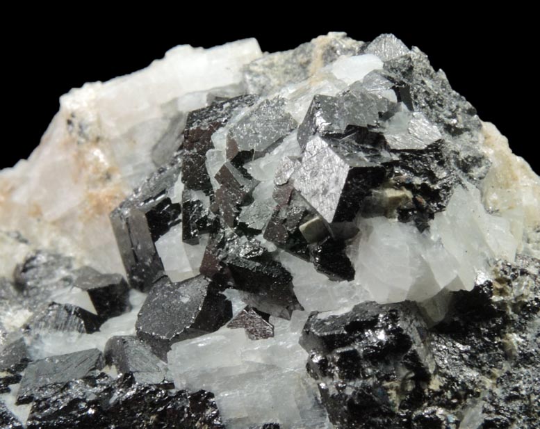 Magnetite (dodecahedral crystals) from Jones Mine (Jones Good Luck Mine ), Hopewell Furnace District, Caernarvon Township, Berks County, Pennsylvania