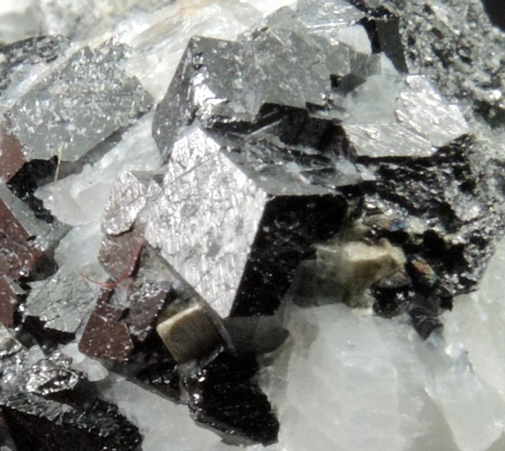 Magnetite (dodecahedral crystals) from Jones Mine (Jones Good Luck Mine ), Hopewell Furnace District, Caernarvon Township, Berks County, Pennsylvania