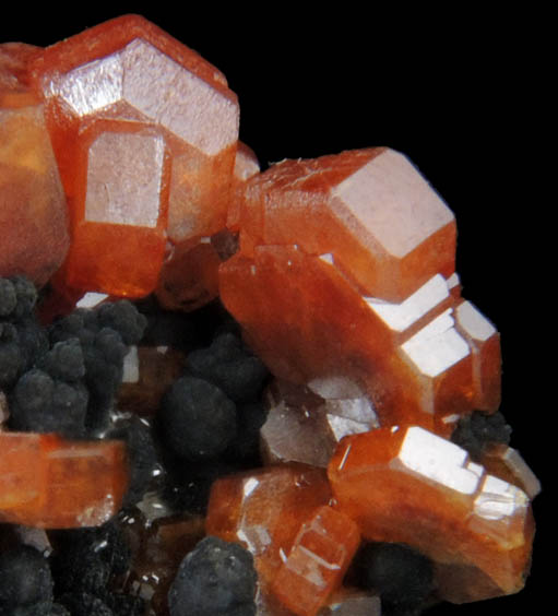 Vanadinite on Mn-Oxide from Taouz, Errachidia, Morocco