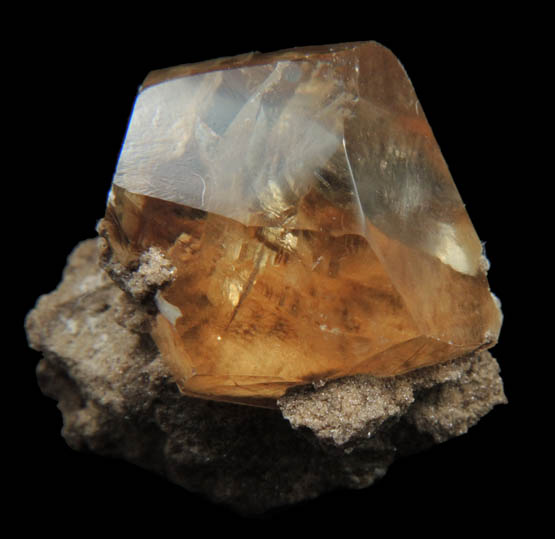 Calcite from Paul Frank Quarry, North Vernon, Jennings County, Indiana