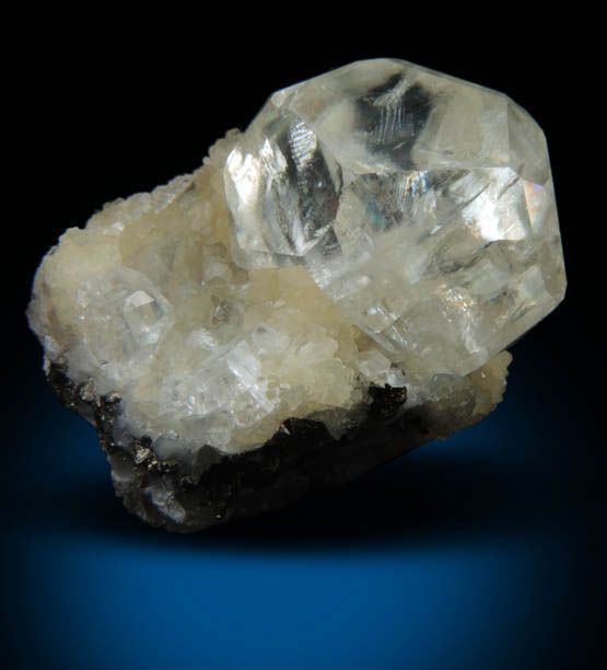 Calcite on Stellerite from Sokolovskiy Mine, Rudnyy, Kustanay Oblast, Kazakhstan