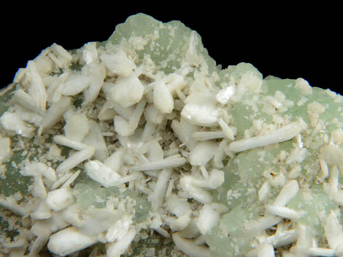 Prehnite with Stilbite and Datolite from Prospect Park Quarry, Prospect Park, Passaic County, New Jersey