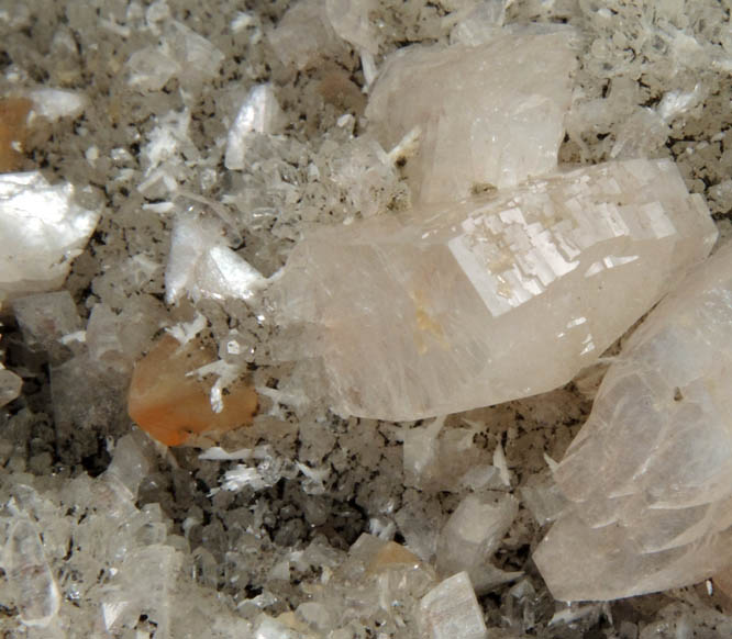 Heulandite over Quartz from Prospect Park Quarry, Prospect Park, Passaic County, New Jersey