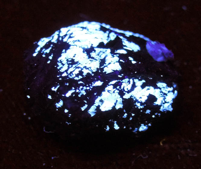 Wolframite pseudomorph after Scheelite from Long Hill Mine, Trumbull, Fairfield County, Connecticut