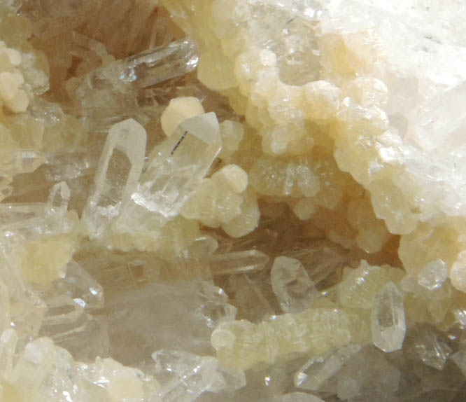 Hydroxylherderite on Quartz from Bennett Quarry, Buckfield, Oxford County, Maine