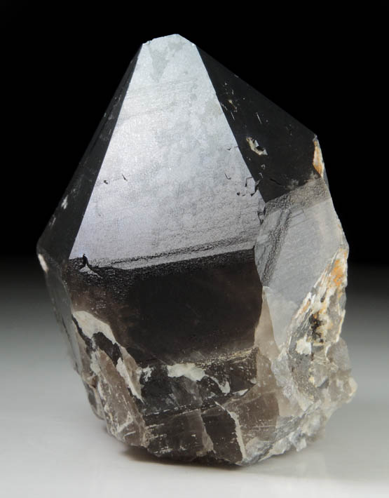 Quartz var. Smoky Quartz (Dauphin Law Twins) from Moat Mountain, west of North Conway, Carroll County, New Hampshire