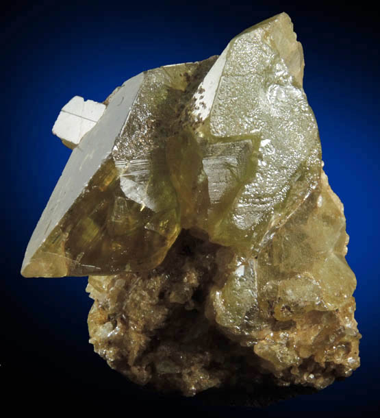 Titanite (twinned crystals) from Capelinha, Minas Gerais, Brazil