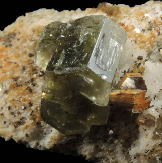Fluorapatite and Eosphorite (?) on Albite from Jos Pinto Mine, Jaguarau Pegmatite, Minas Gerais, Brazil