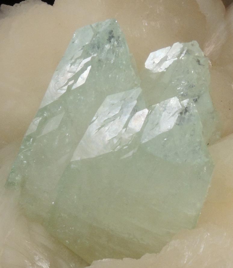 Stilbite and Apophyllite from Jalgaon, Maharashtra, India