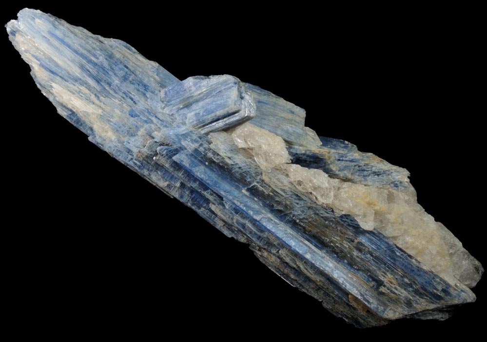 Kyanite in Quartz from Barra do Salinas, Coronel Murta, Minas Gerais, Brazil