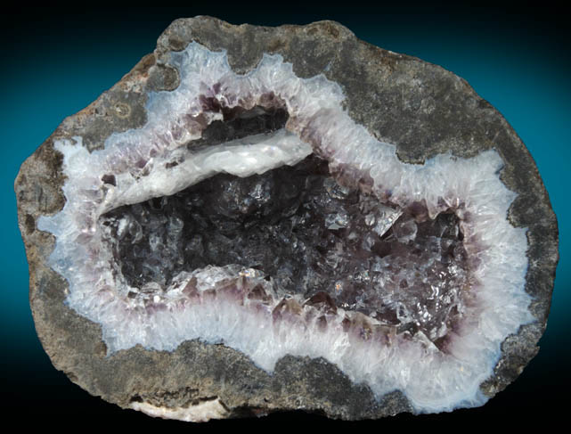 Quartz Geode with Calcite from Las Choyas, Chihuahua, Mexico