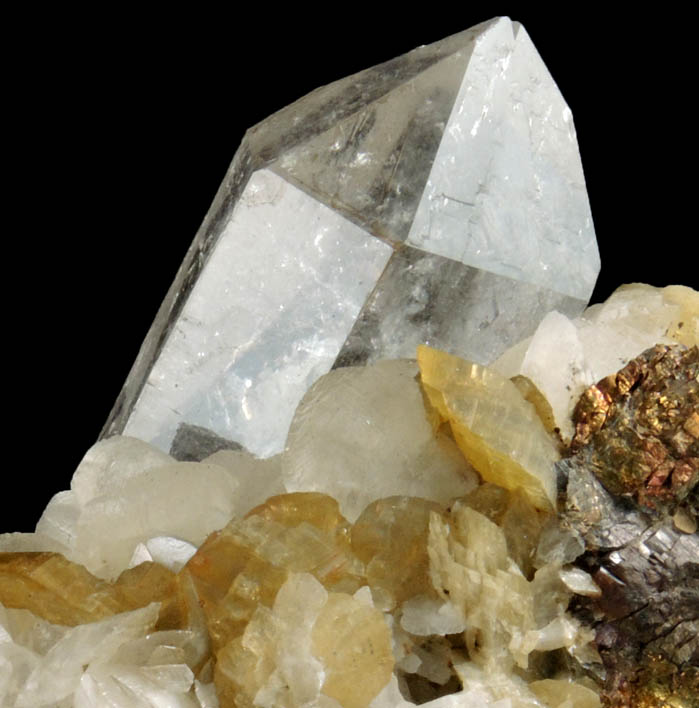 Quartz, Dolomite, Siderite, Pyrrhotite from Morro Velho Mine, Nova Lima, Minas Gerais, Brazil