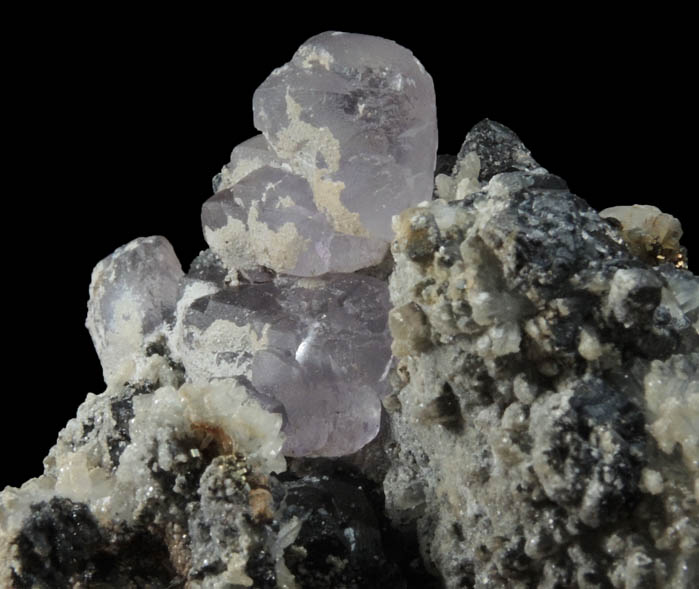 Calcite on Fluorite and Quartz over Sphalerite and Pyrite from Santa Eulalia District, Aquiles Serdán, Chihuahua, Mexico