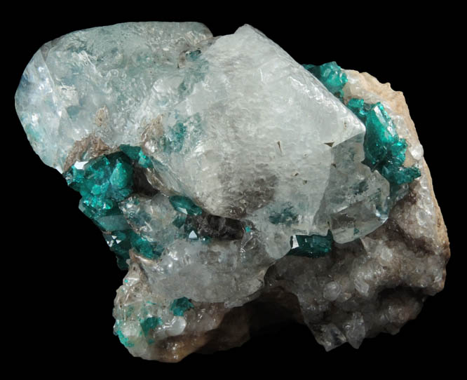 Dioptase on Calcite from Altyn-Tyube, 66 km east of Karagandy, Karaganda Oblast', Kazakhstan (Type Locality for Dioptase)