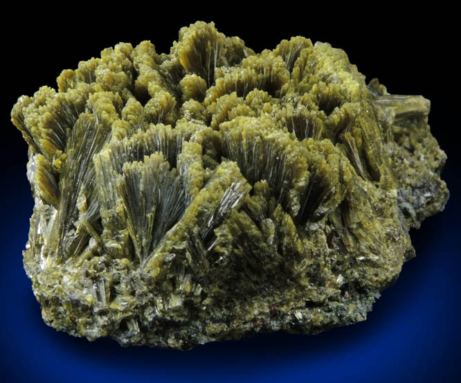 Epidote from Cantera de los Serranos, Alicante, Valenciana, Spain