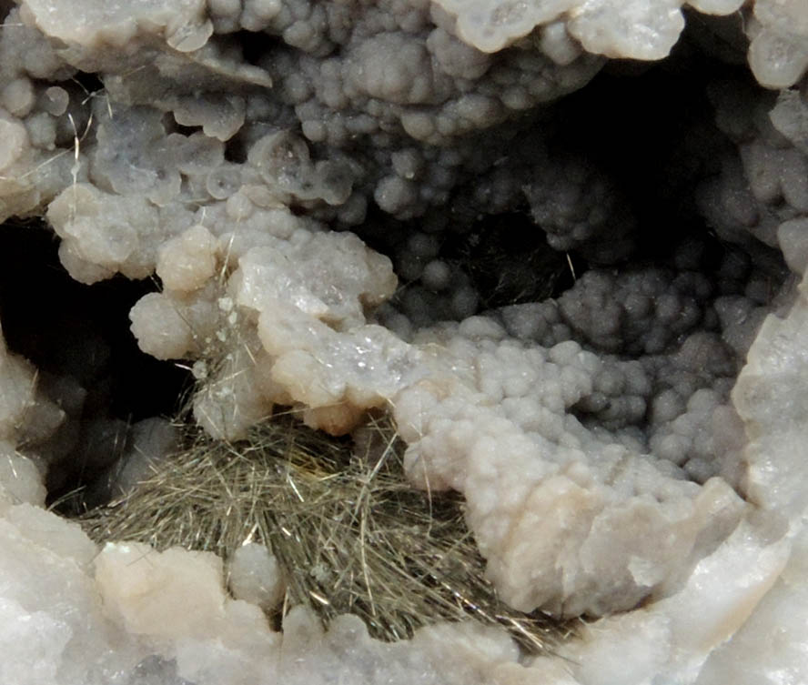 Millerite in Quartz Geode from US Route 27 road cut, Halls Gap, Lincoln County, Kentucky