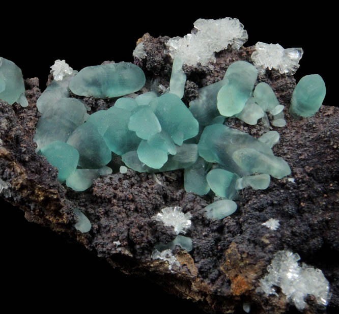 Smithsonite with Hemimorphite from San Antonio el Grande Mine, Santa Eulalia, Aquiles Serdn, Chihuahua, Mexico