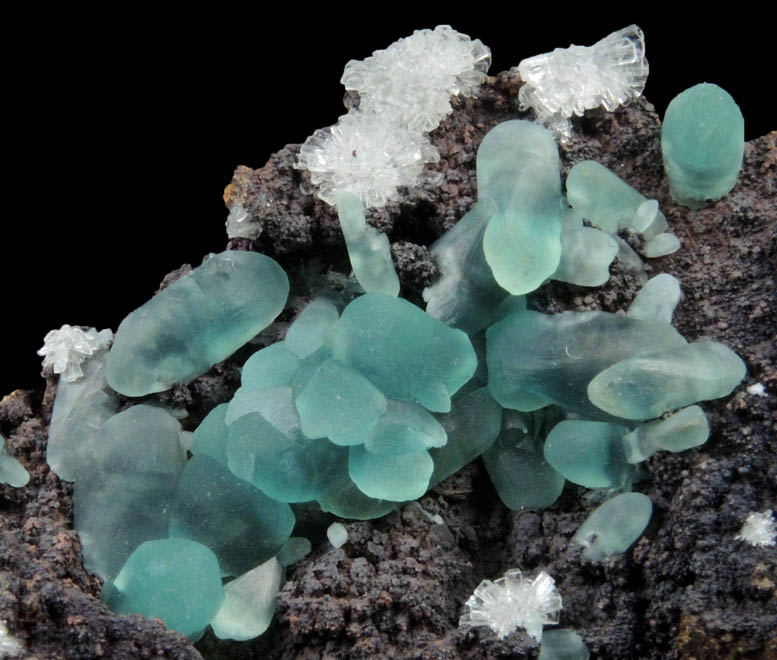 Smithsonite with Hemimorphite from San Antonio el Grande Mine, Santa Eulalia, Aquiles Serdn, Chihuahua, Mexico