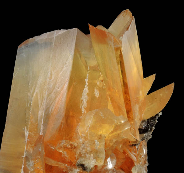 Gypsum (twinned crystals) from Salinas de Otuma, Pisco Province, Ica Department, Peru