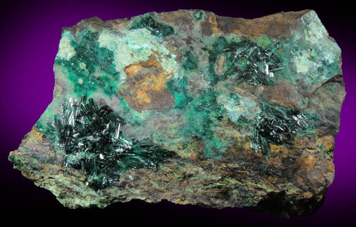 Brochantite from Bisbee, Warren District, Cochise County, Arizona