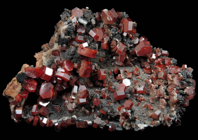 Vanadinite on Fe-Mn-oxide from Mibladen, Haute Moulouya Basin, Zeida-Aouli-Mibladen belt, Midelt Province, Morocco