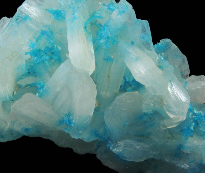 Cavansite on Stilbite-Ca from Wagholi Quarry, Maharashtra, India