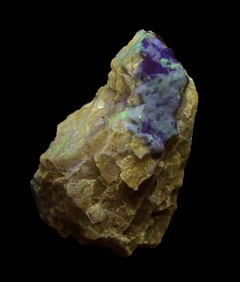 Vlasovite with Gittinsite from Kipawa Complex, Villedieu Township, Québec, Canada (Type Locality for Gittinsite)