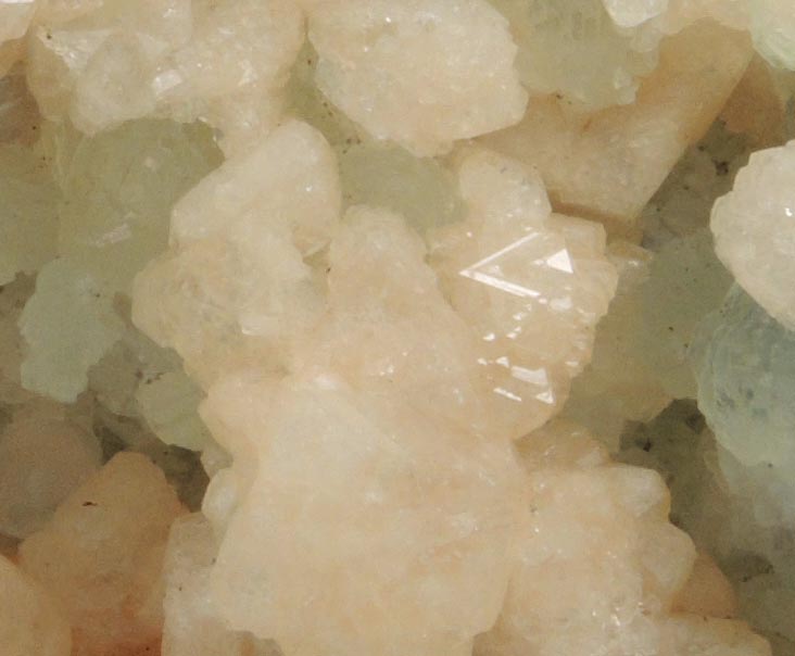 Gmelinite over Prehnite and Calcite from Prospect Park Quarry, Prospect Park, Passaic County, New Jersey