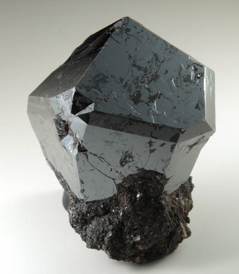 Rutile (twinned crystals) from Graves Mountain, 19.5 km east of Washington, Lincoln County, Georgia
