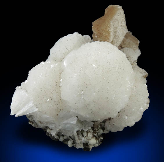 Stilbite and Heulandite from Braen's Quarry, Haledon, Passaic County, New Jersey