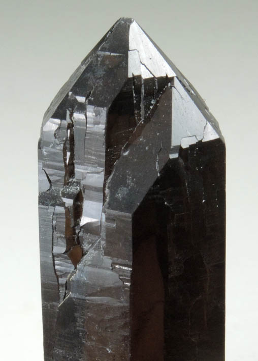 Quartz var. Smoky Quartz (Dauphin Law Twins) from Moat Mountain, west of North Conway, Carroll County, New Hampshire