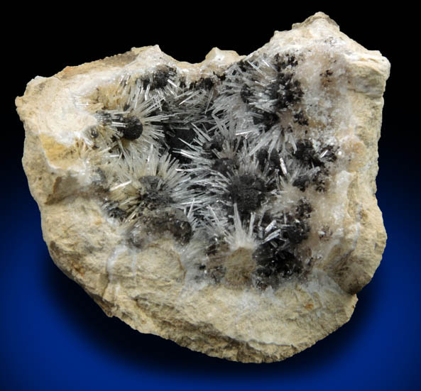 Kutnohorite and Aragonite from Levane, Val D'Arno, Tuscany, Italy