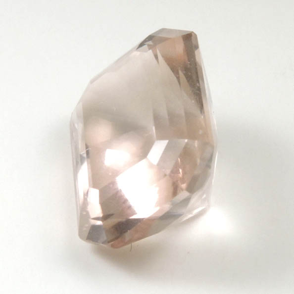 Scapolite (3.16 carat faceted gemstone) from Madagascar