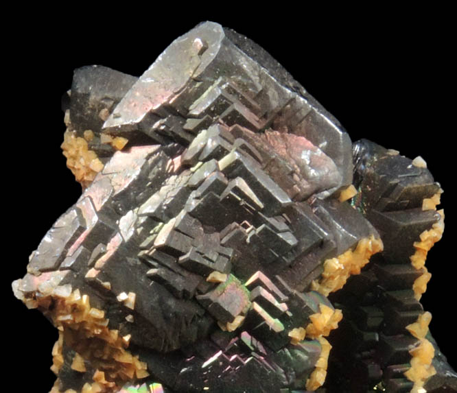 Descloizite with Smithsonite from Berg Aukas Mine, 16 km ENE of Grootfontein, Otavi Mountain Land, Namibia