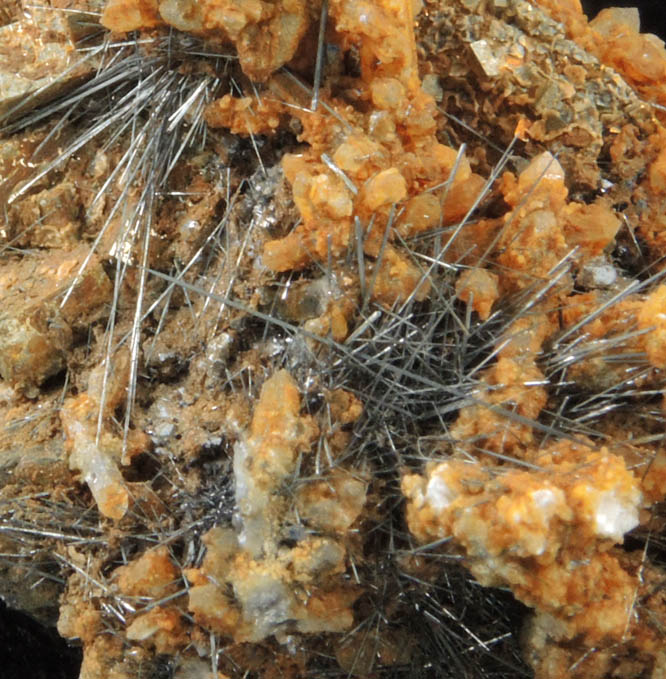 Boulangerite on Pyrite and Quartz from Julcani District, Huancavelica, Peru