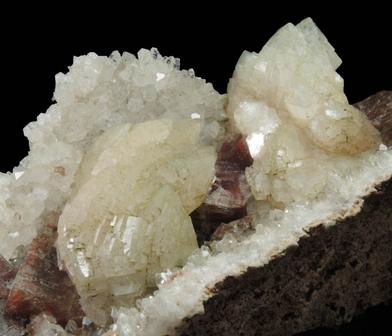 Heulandite, Chabazite, Quartz from New Street Quarry, Paterson, Passaic County, New Jersey