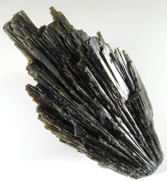 Epidote from Rosario Mabel Claim, Pampa Blanca, Huancavelica Department, Peru