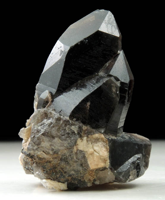 Quartz var. Smoky Quartz (Dauphin Law Twins) on Microcline from Butte District, Silver Bow County, Montana