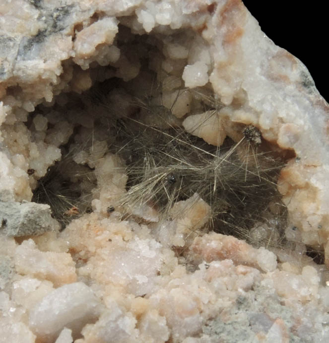 Millerite in Quartz Geode from US Route 27 road cut, Halls Gap, Lincoln County, Kentucky