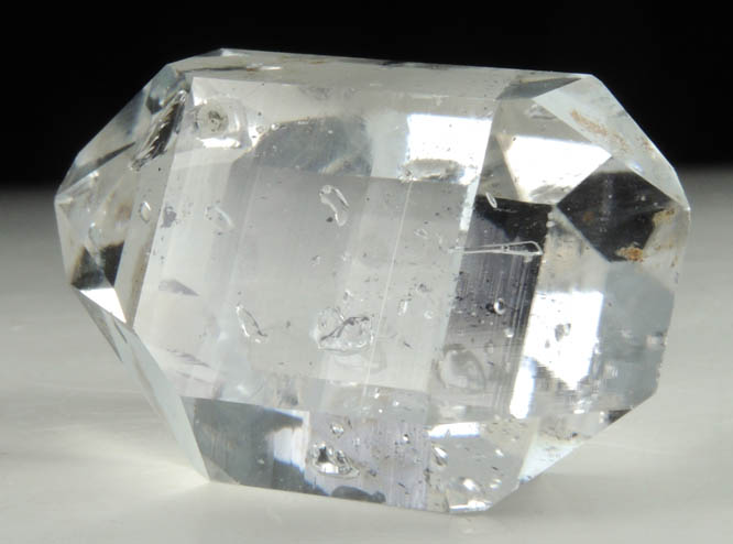 Quartz var. Herkimer Diamond with 2 moveable bubble inclusions (enhydro) from Middleville, Herkimer County, New York