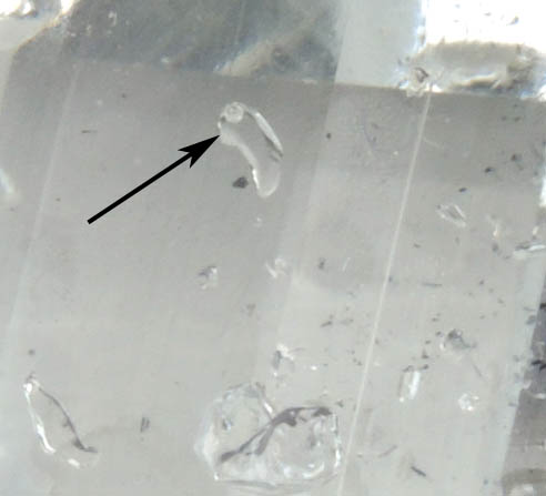 Quartz var. Herkimer Diamond with 2 moveable bubble inclusions (enhydro) from Middleville, Herkimer County, New York