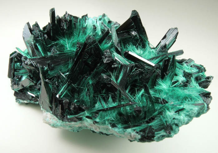 Brochantite from Milpillas Mine, Cuitaca, Sonora, Mexico